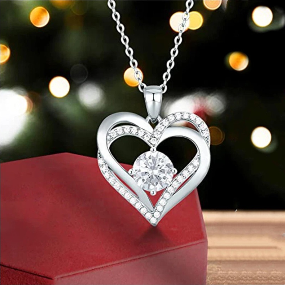 💕 Timeless CZ  Diamond Double Heart Pendant Silver Necklace!